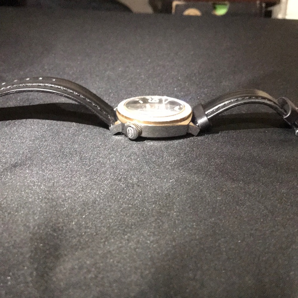 Watch - Picture 4 of 5